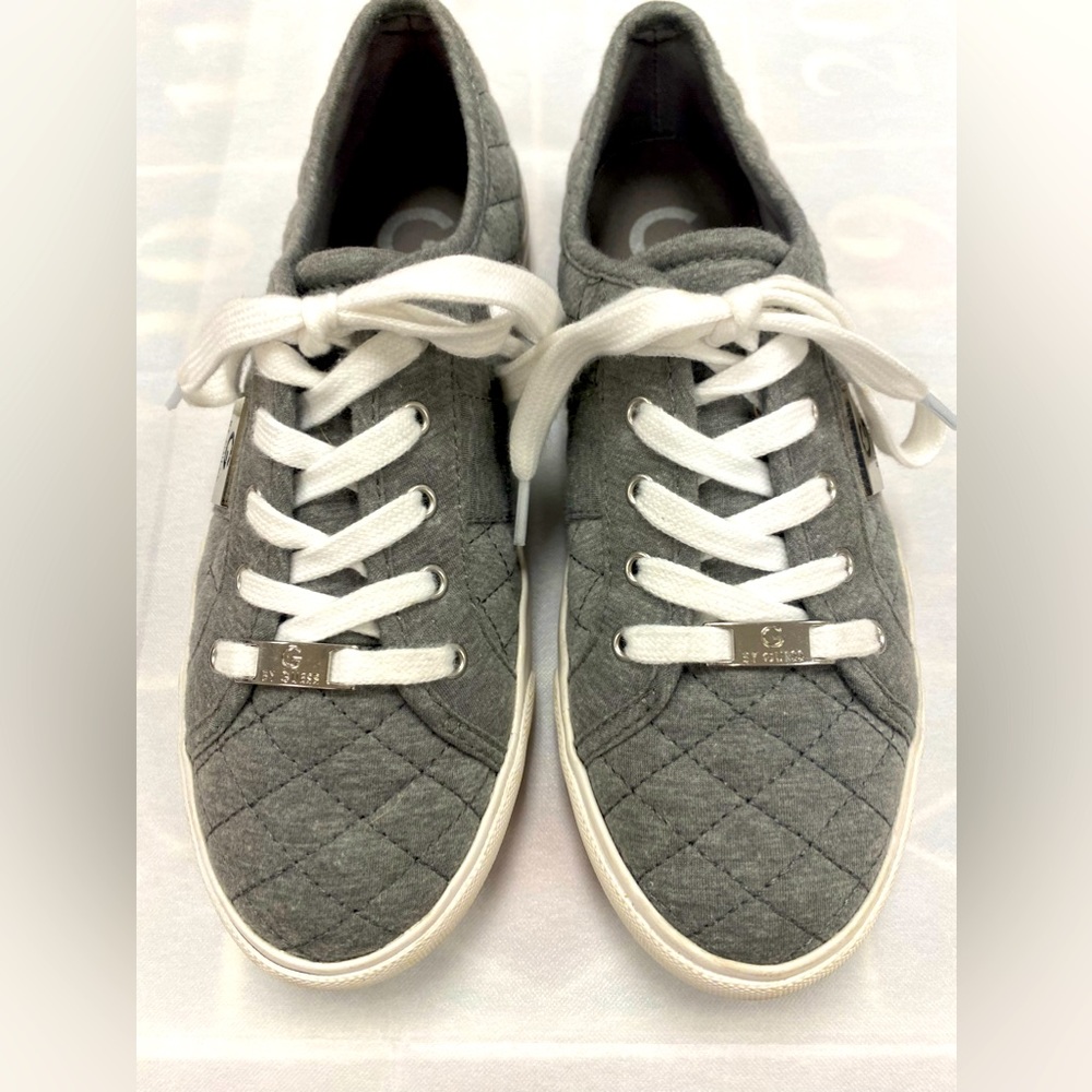 Guess tennis shoe